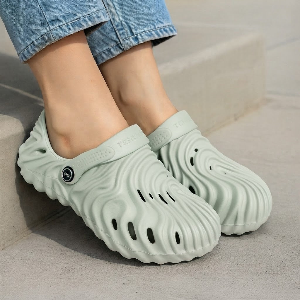 Vented EVA Women Comfort Clogs - PINK